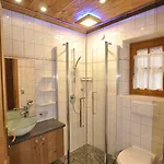 Amadelodge