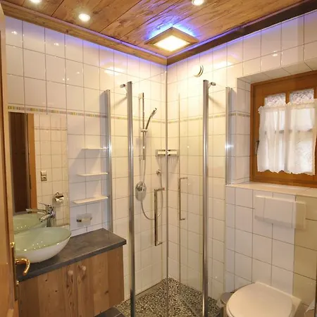 Amadelodge
