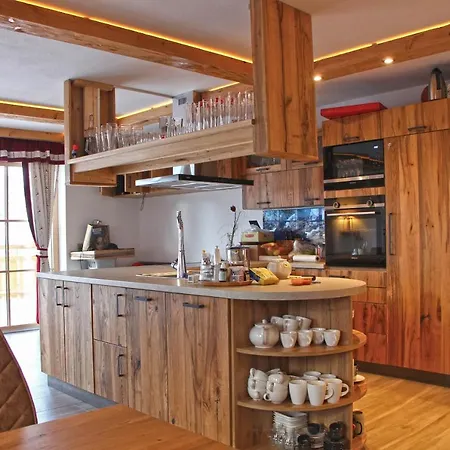 Amadelodge Apartment *