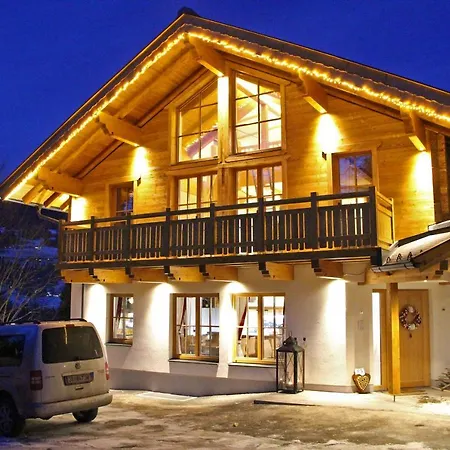 Amadelodge Apartment *