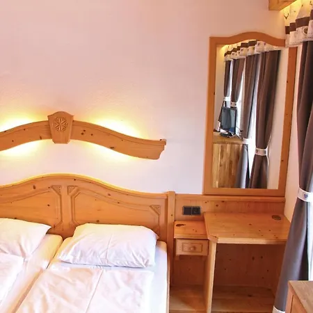 Amadelodge Apartment *