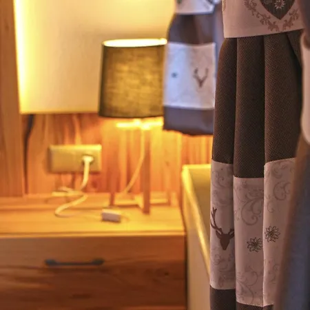 Amadelodge Apartment *