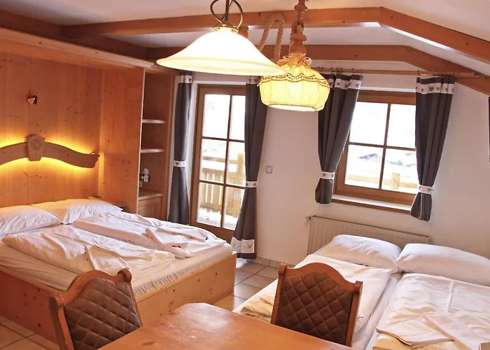 Amadelodge *