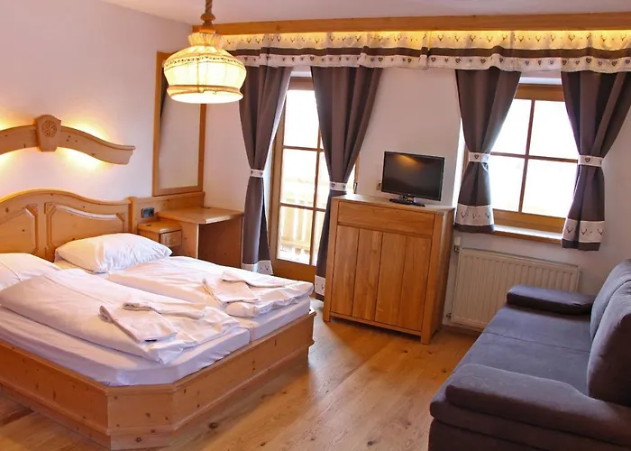 アパート Amadelodge