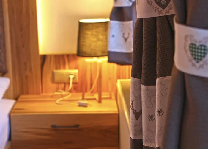 Amadelodge Apartment *